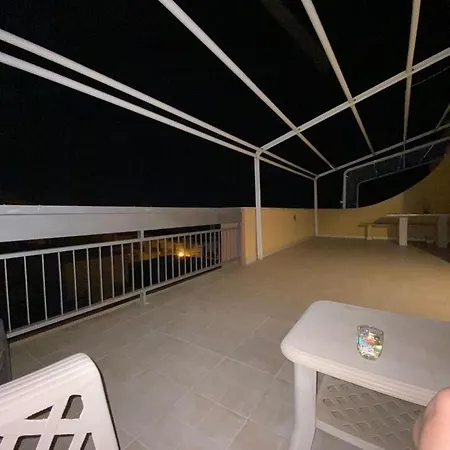Attico In Riva Al Mare 加利波利