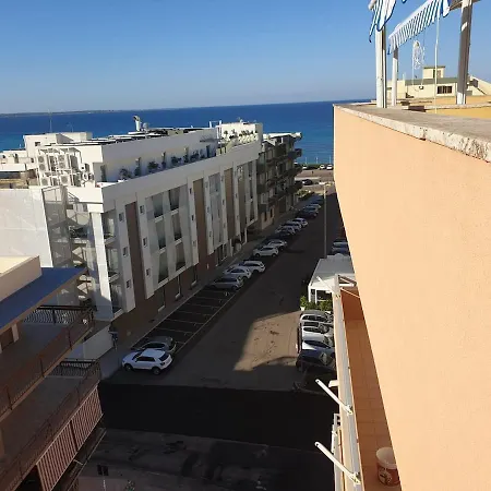 Apartment Attico In Riva Al Mare