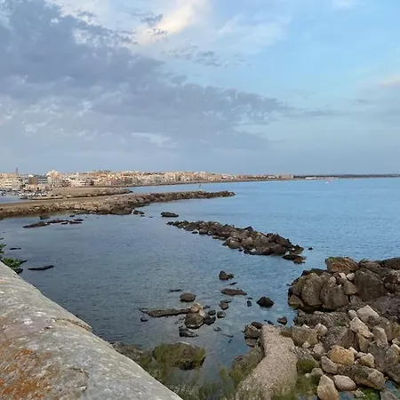 Attico In Riva Al Mare 公寓 加利波利