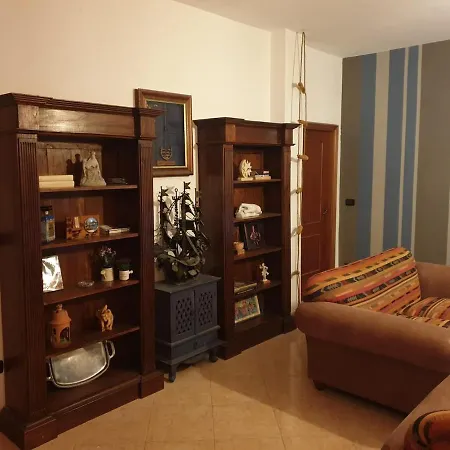 Attico In Riva Al Mare 公寓